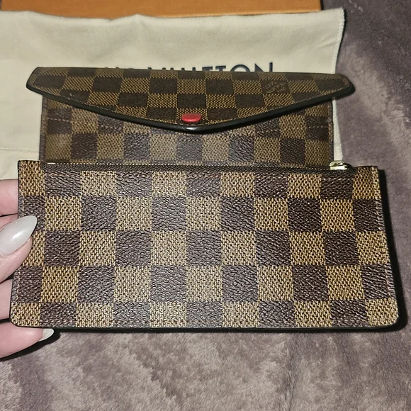 Louis Vuitton Damier Ebene Wallet with Red Accent - Picture 4 of 12